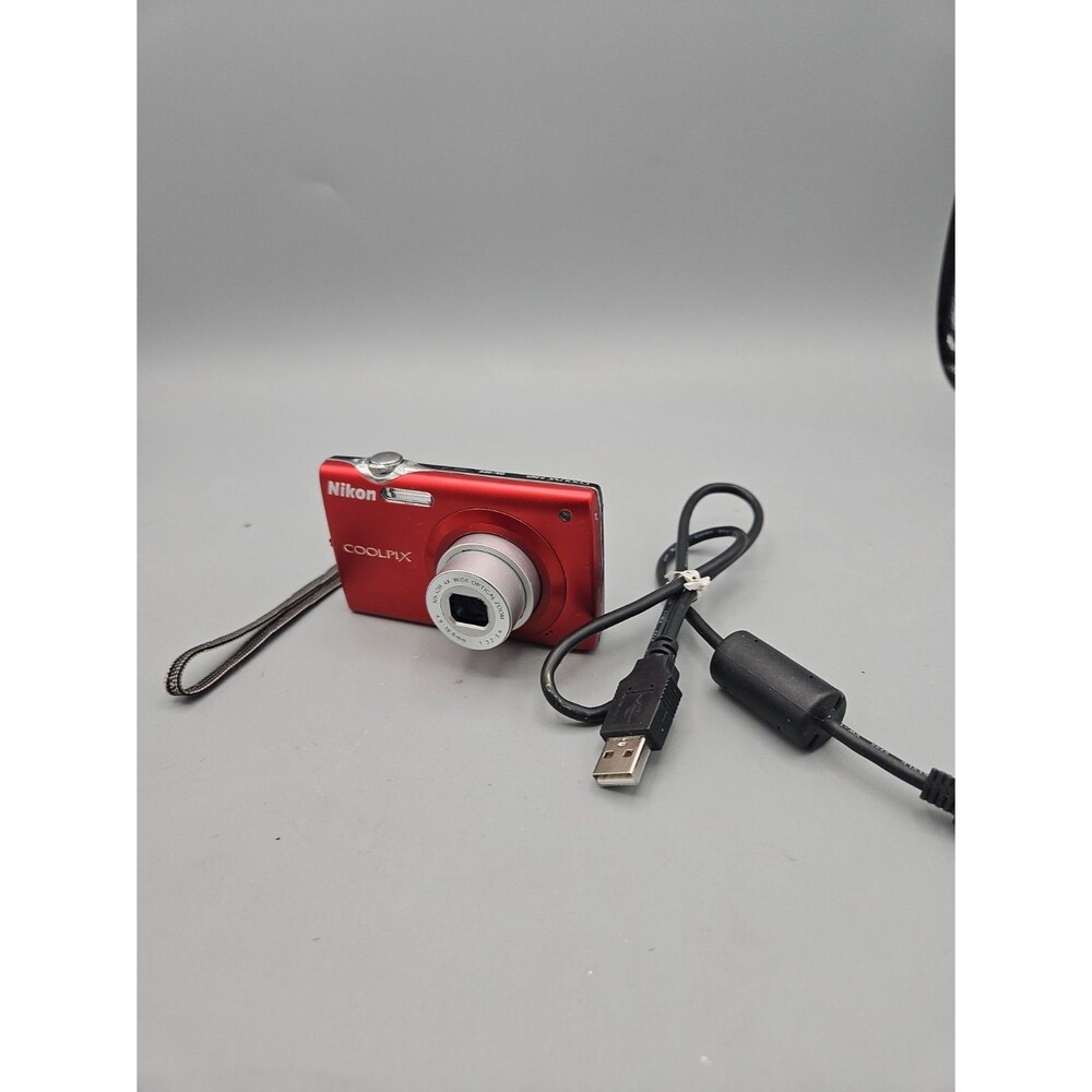 Nikon Coolpix S205 Digital Camera Red With Charger & SD Memory Tested Works READ